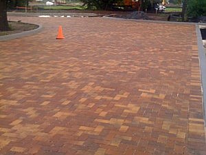 4 days and 8.000 sf